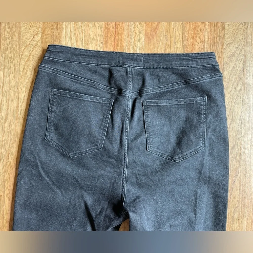 We The Free Black Jeans Curvy Size 32‎